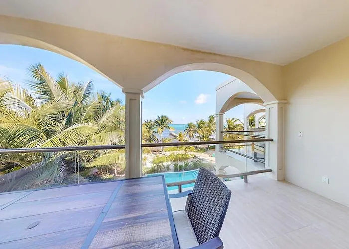 Serene Oceanfront With Shared Pool Ocean View Wifi & Partial Ac San Pedro (Ambergris Caye)